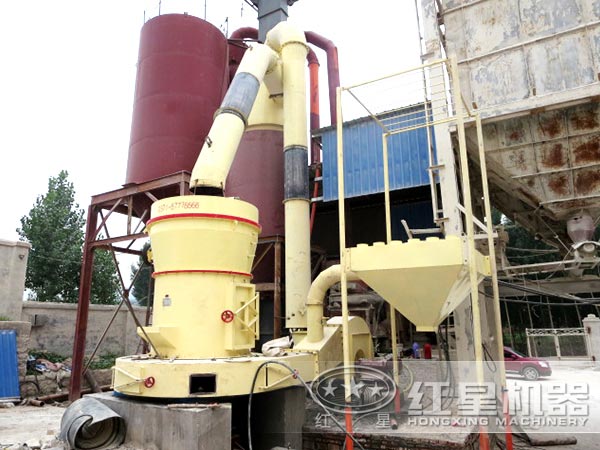 雷蒙磨粉機客戶現場
